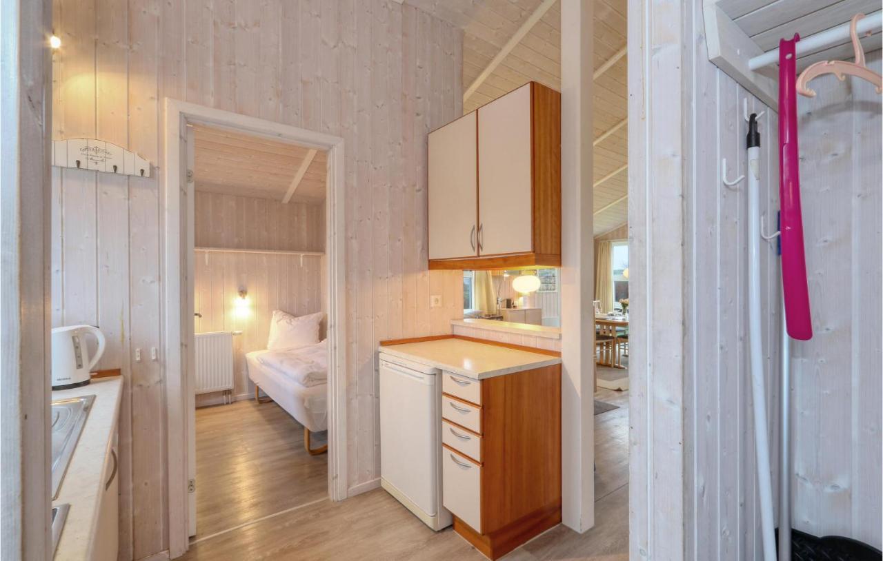 Nice home in Friedrichskoog with 2 Bedrooms, Sauna&WiFi Buitenkant foto